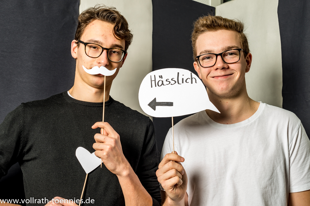 2020 02 01 Black & White Party 2351